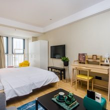 星辰精选服务式公寓(吴江吾悦广场苏州湾东地铁站店)