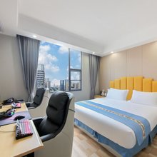 主场电竞民宿(遂宁大英店)