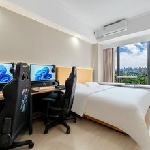 新元素电竞民宿(高新创智广场店)