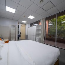 华利公寓
