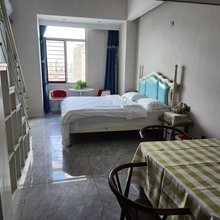 东东民宿(佳木斯万达广场店)