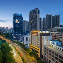 兰州高铁西站七里河大桥美仑酒店