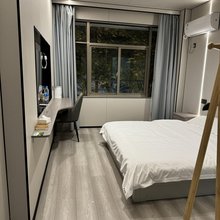 桐乡云龙阁酒店(万象汇店)