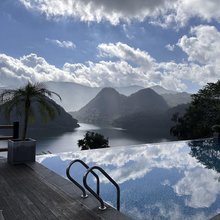 湖曦·云栈民宿(清远桃花湖店)