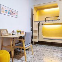 拾光纯女生青旅(友谊阳光城店)