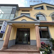 日照听海观日民宿(任家台礁石公园店)
