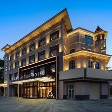 兰州中川机场鹏博中央广场亚朵酒店
