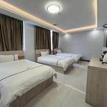 肇庆星途商旅酒店