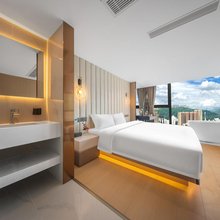 贵阳云端浴景民宿(花果园购物中心店)