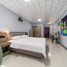 万佳民宿(临沂环球金水湾店)