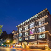 遇水听风民宿(阳朔遇龙河千古情店)