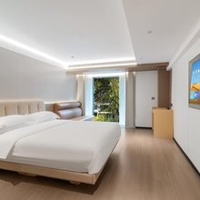 拾栖酒店(四川农业大学店)