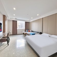 中山鸿天酒店(东凤镇政府店)