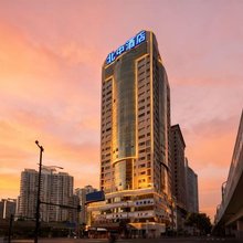 北中酒店(上海火车站镇坪路地铁站店)