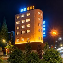 驿扉酒店(六盘水高铁站人民广场店)
