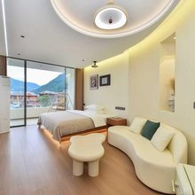 南韶湾里客栈(西江千户苗寨北门店)