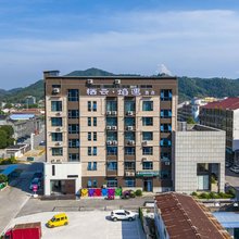 浏阳栖云焰遇酒店(天空剧院店)