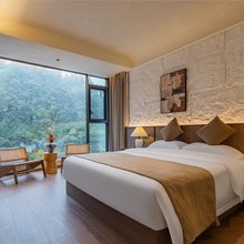 神农架漫山香溪民宿(木鱼店)