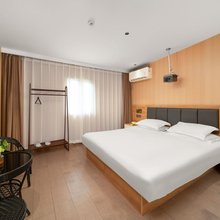 巷见星晚民宿(景德镇雕塑瓷厂店)