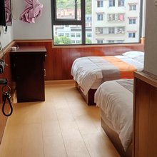 康定四合公寓