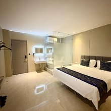 一枕云酒店