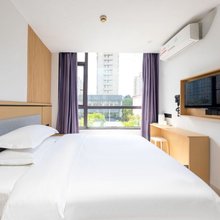 青季酒店MINI(上海奉贤南桥大润发店)