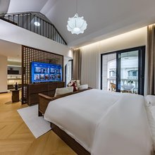 云海山舍(滇池海埂大坝店)