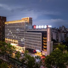 东莞鑫蘭酒店(东城万达广场天宝地铁站店)