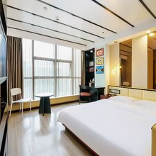 四季江南酒店(苏州吴江震泽古镇店)