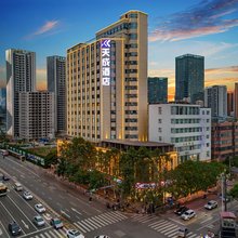 天成酒店(省肿瘤医院梁家河地铁站店)