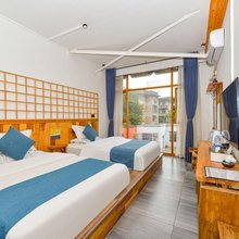 原木居·厂舍旅行客栈(桂林芦笛岩景区店)