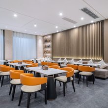 丽呈朗誉酒店(九寨大道店)