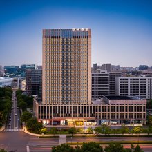 杭州城北万象城好运街亚朵酒店