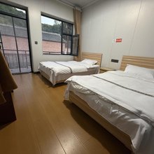 佰萬花园民宿
