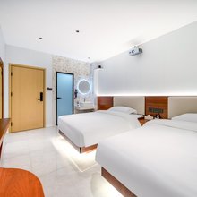 芊金智能酒店(西安钟鼓楼洒金桥地铁站店)