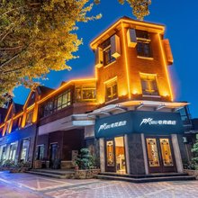 PK电竞酒店(重庆大学城轻轨站店)