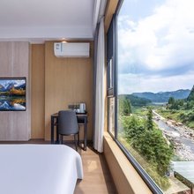 沐山民宿(毕棚沟景区理小路店)