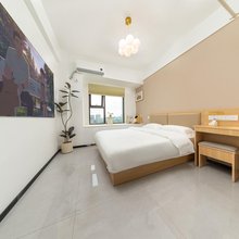 星野精选影音公寓(正方中路店)
