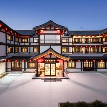 众春雅居酒店(定州古城万达广场店)
