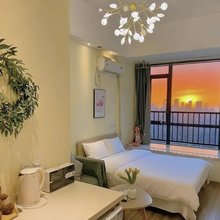 顾多多民宿公寓(成都梁家巷地铁店)