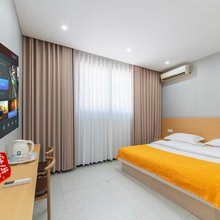 开封恒昕民宿(万岁山武侠城店)
