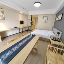 南昌云清公寓(摩天轮店)