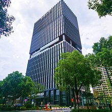 杭州尊漫酒店(大运河杭钢公园吴家角港地铁站店)