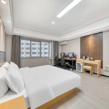 爱电竞酒店(常州青果巷南大街地铁站店)