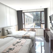 阳春宾馆(扎古录镇店)