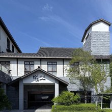 拾山听溪酒店