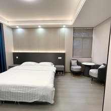 鸿泰民宿(庐江内环北路店)