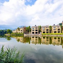 峨眉山小马·Family轻奢亲子独栋私墅(黄湾小镇店)