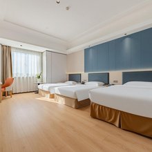 艺龙安云酒店(阜阳临泉县政务服务中心店)