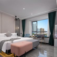 怡欣·美宿(五一广场地铁站橘子洲景区店)